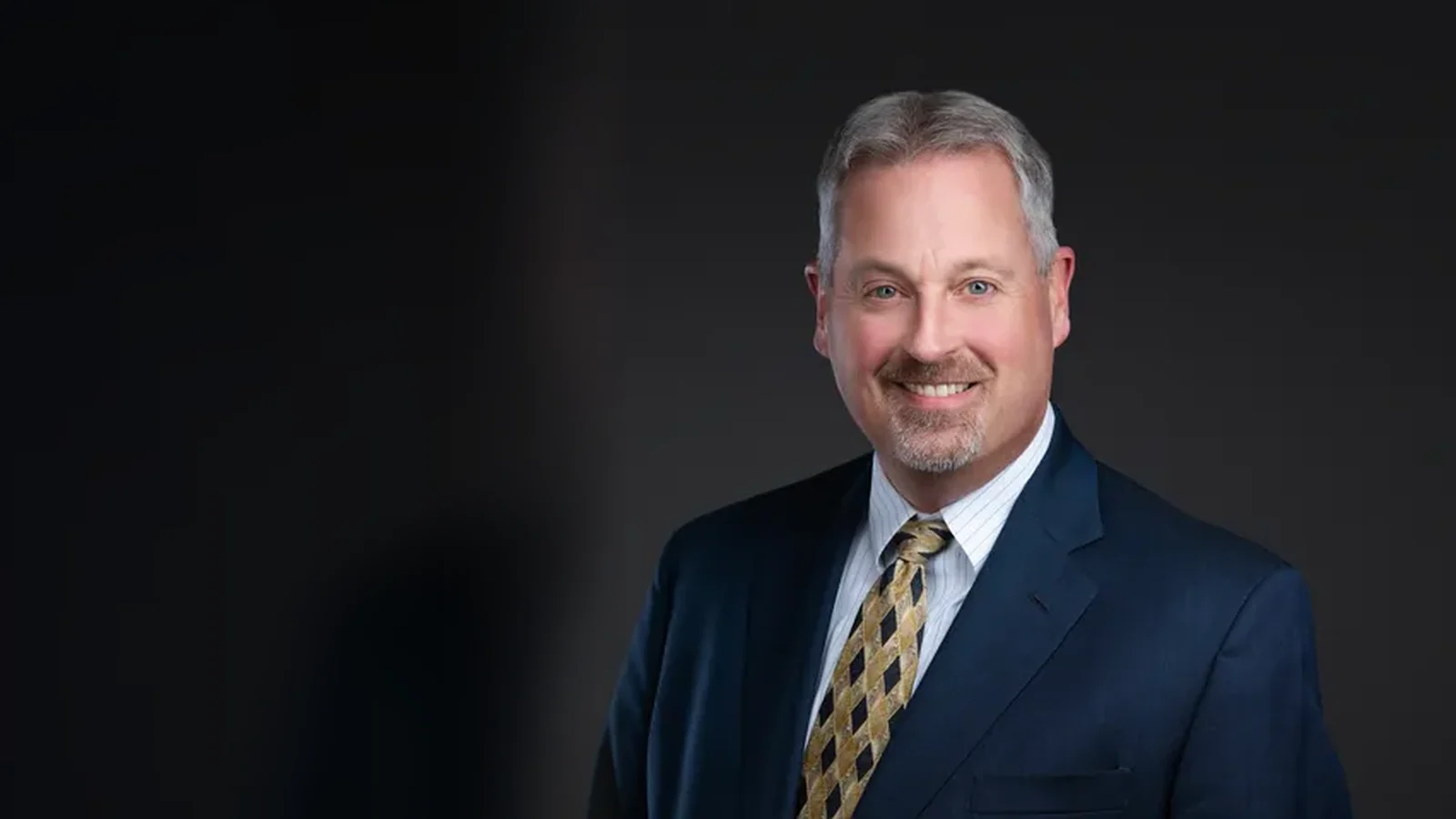 Executive Headshots for Leaders hero background image