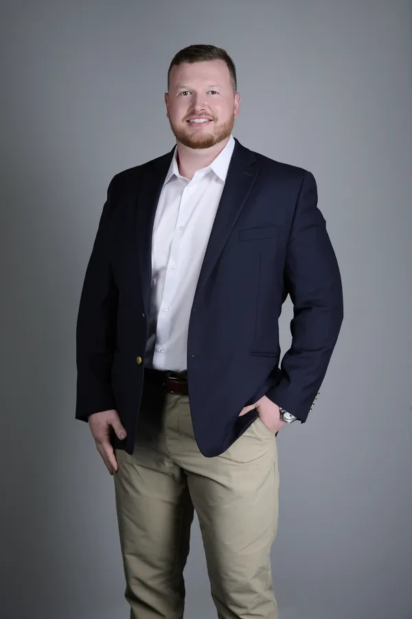 Corporate Headshot Day Checklist for HR and Office Managers - Team Sessions article